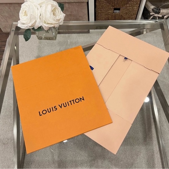 Louis Vuitton Drawer Gift Box - Picture 7 of 10
